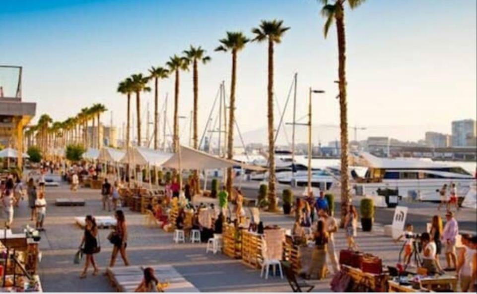 Malaga Center Beach المظهر الخارجي الصورة